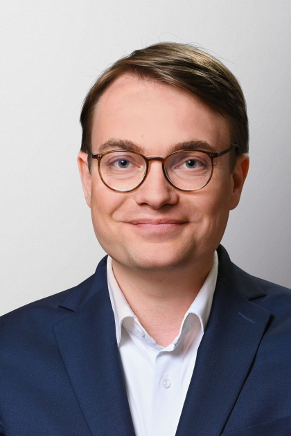  Maximilian Oppelt