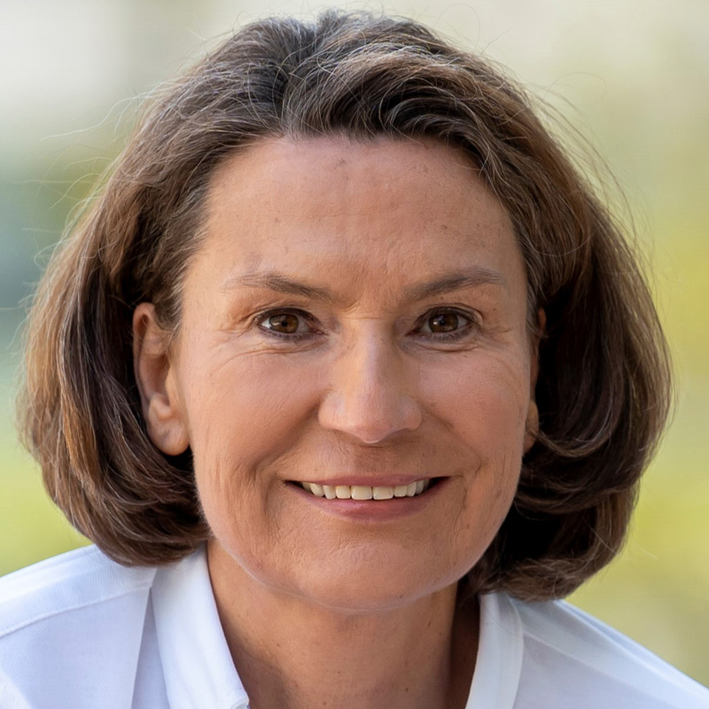  Christine Karasch